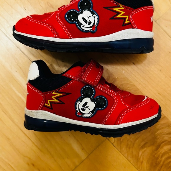 GEOX kid shoe for sale, just like new, size: 21 - Picture 3 of 4